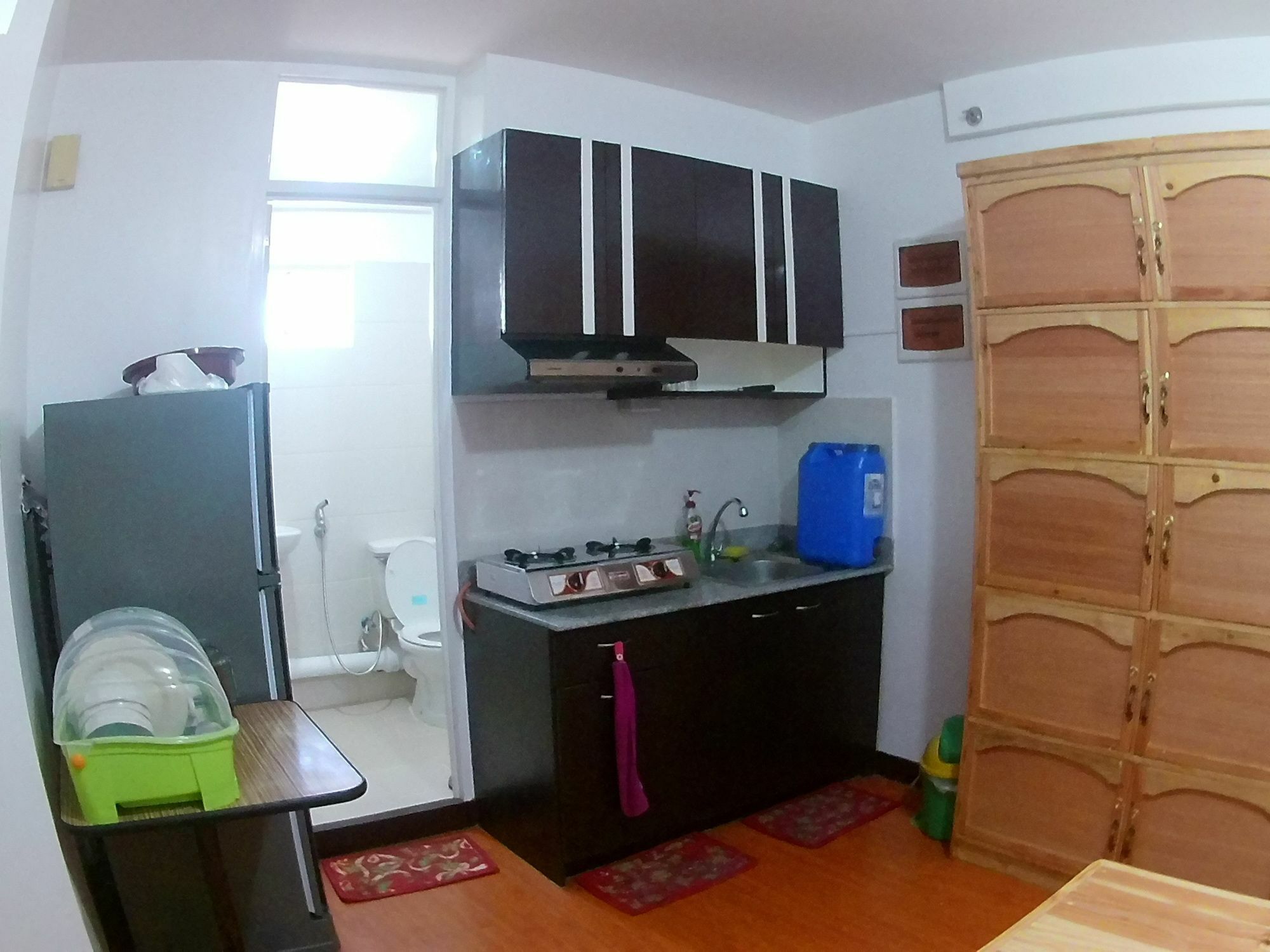 Sofia Bellevue Condominium Кесон-Сити Экстерьер фото