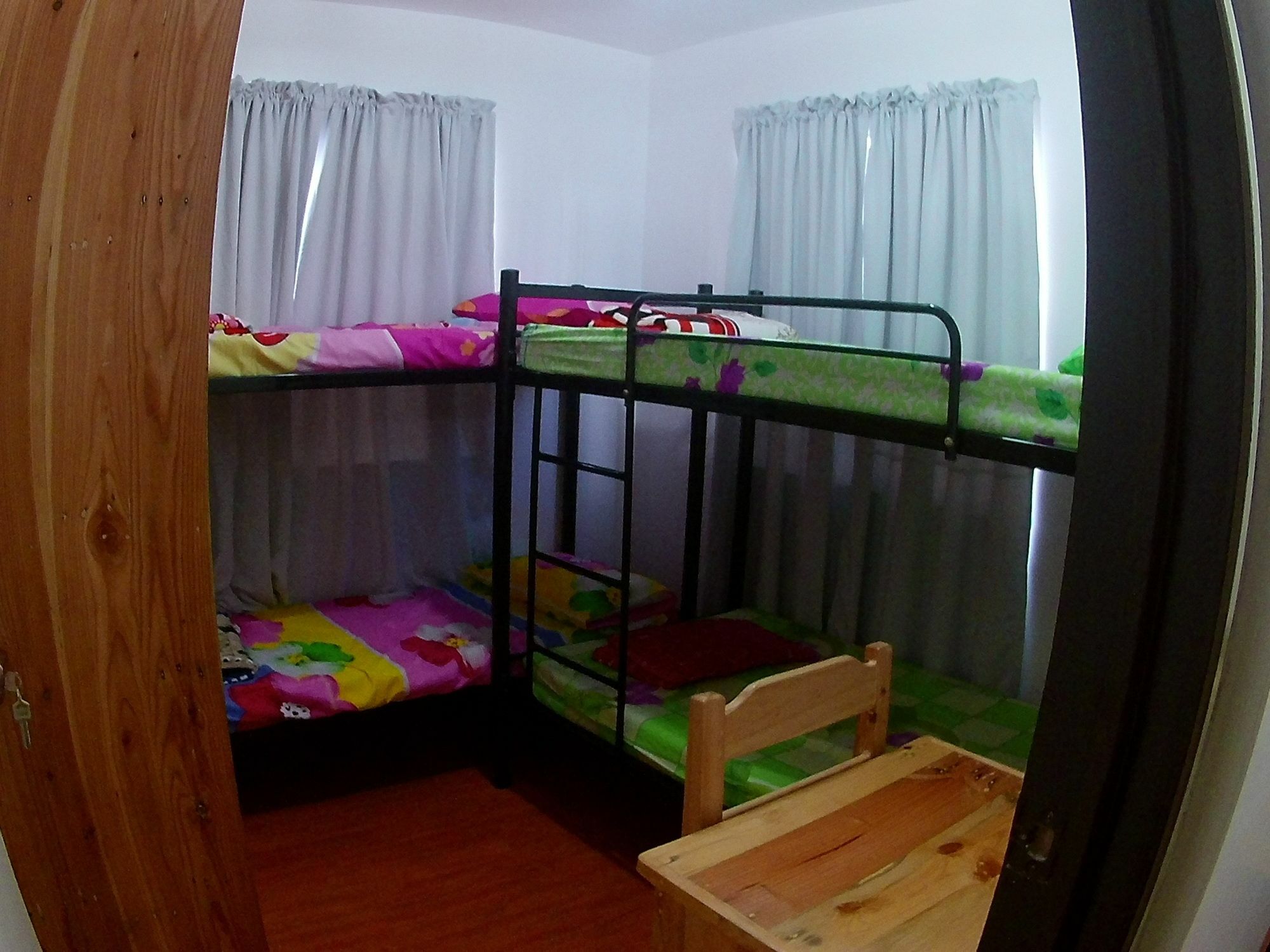 Sofia Bellevue Condominium Кесон-Сити Экстерьер фото